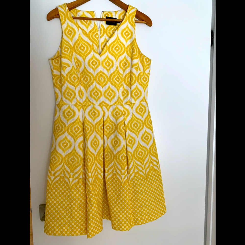 Dress with pockets yellow and white
